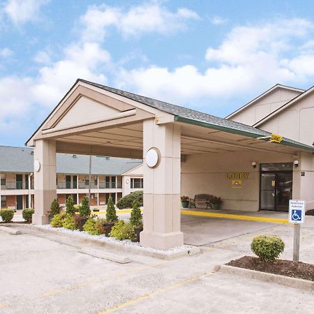 Days Inn By Wyndham Wytheville Exterior photo