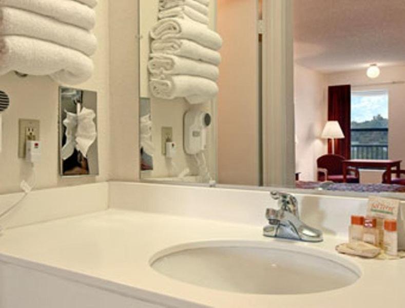 Days Inn By Wyndham Wytheville Room photo